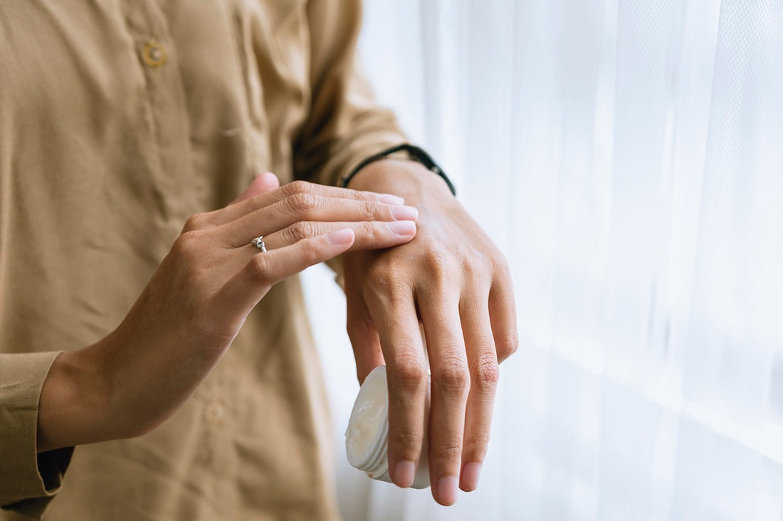 Eczema on hands treated with black seed oil